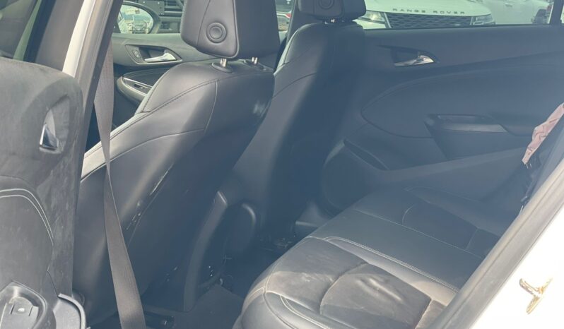 
								Chevrolet Cruze full									