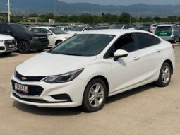 
										Chevrolet Cruze full									