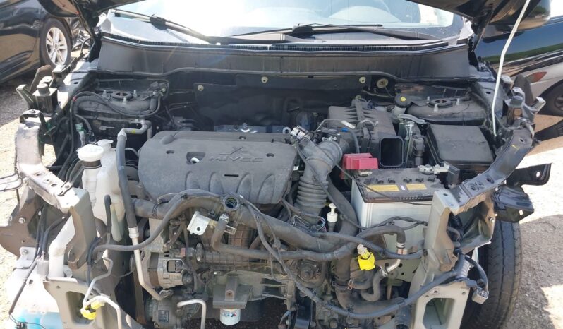 
								MITSUBISHI OUTLANDER full									