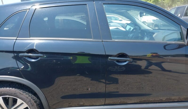 
								MITSUBISHI OUTLANDER full									