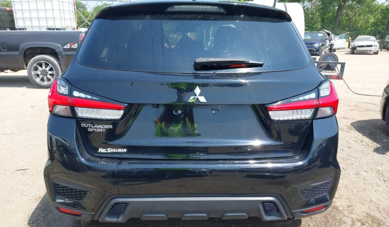 
								MITSUBISHI OUTLANDER full									