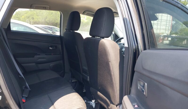 
								MITSUBISHI OUTLANDER full									