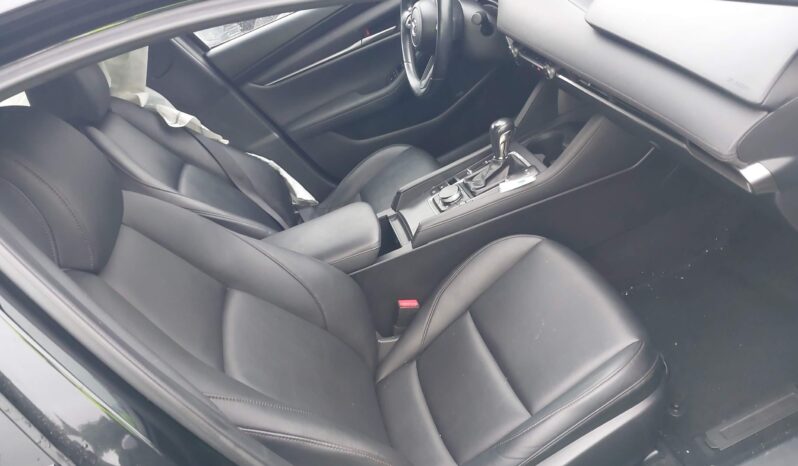 
								Mazda 3 full									