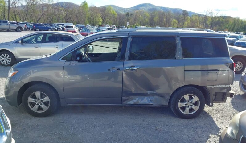 
								Nissan Quest full									