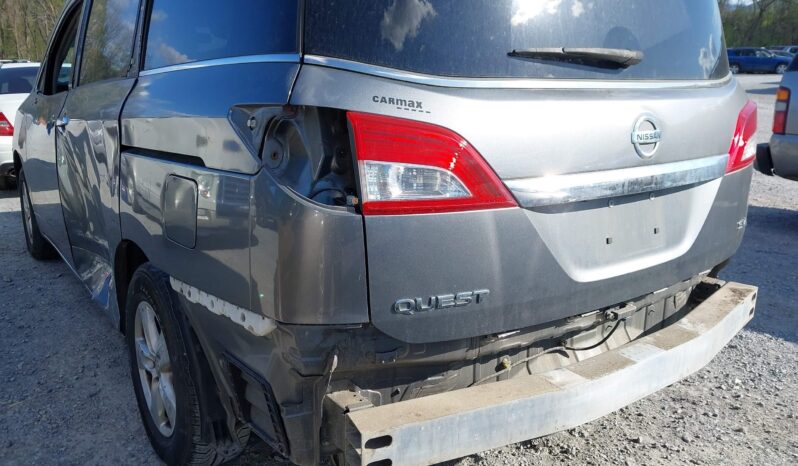 
								Nissan Quest full									
