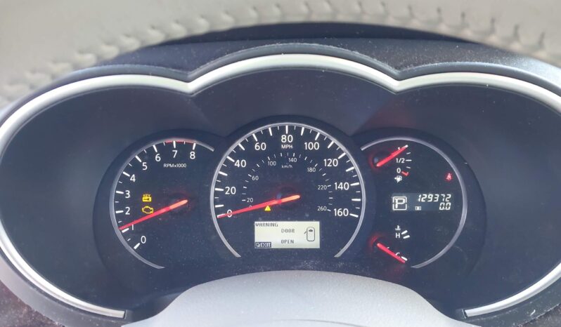 
								Nissan Quest full									