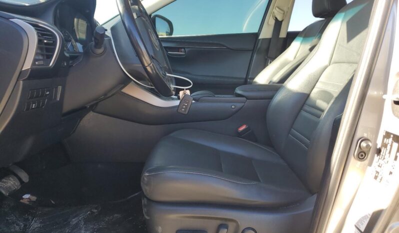 
								Lexus NX 200T full									