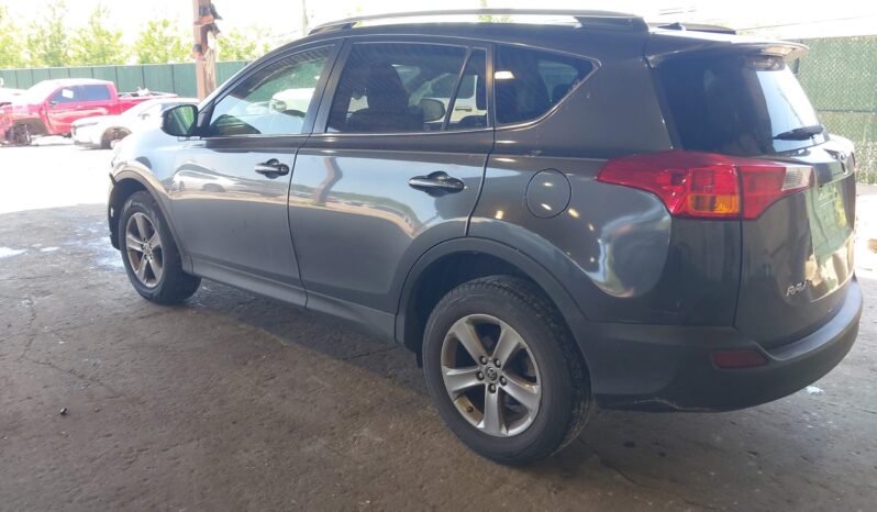 
								Toyota RAV4 Xle full									
