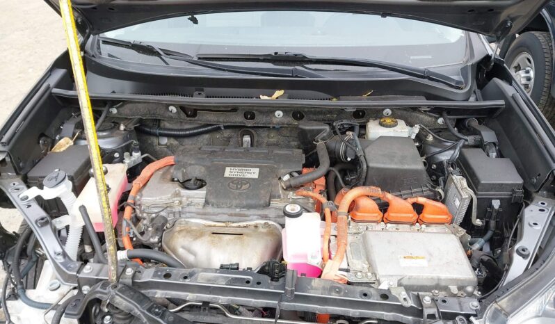 
								Toyota RAV4 Hybrid Xle full									
