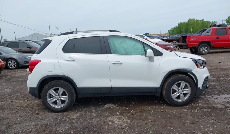 
								Chevrolet Trax full									