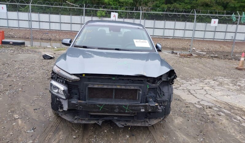 
								HYUNDAI KONA full									