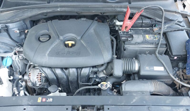 
								HYUNDAI ELANTRA GT full									