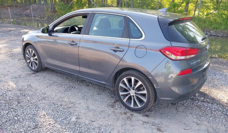 
								HYUNDAI ELANTRA GT full									