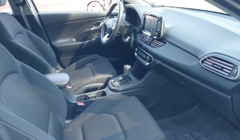 
								HYUNDAI ELANTRA GT full									
