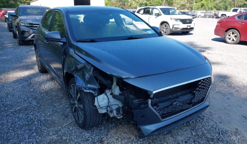 
								HYUNDAI ELANTRA GT full									