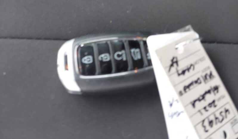 
								Hyundai Elantra full									