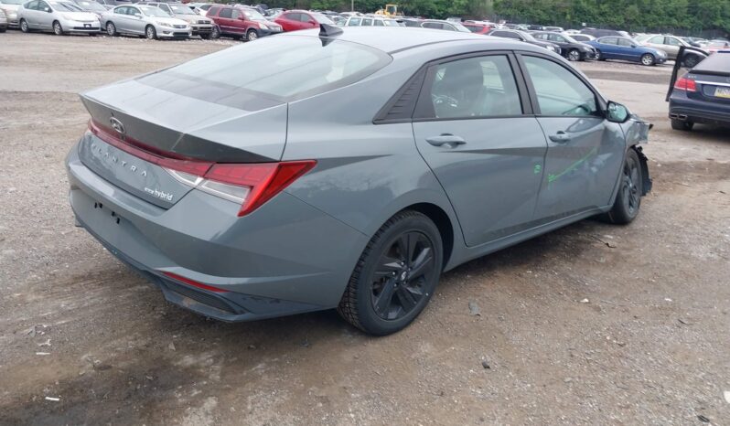 
								Hyundai Elantra full									