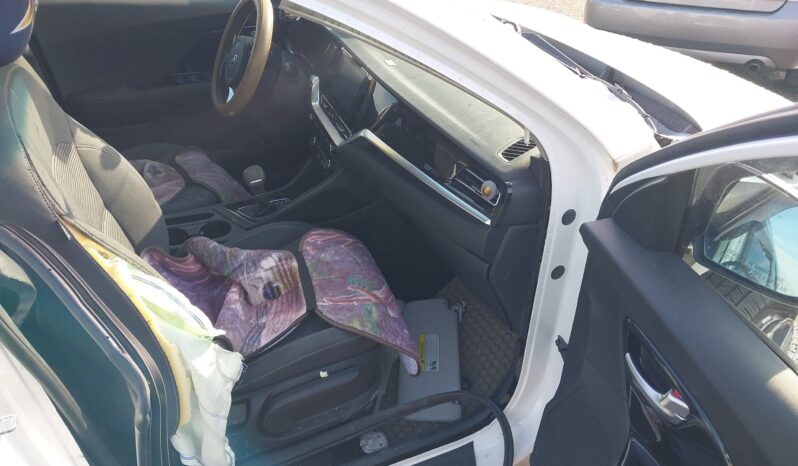 
								KIA NIRO full									
