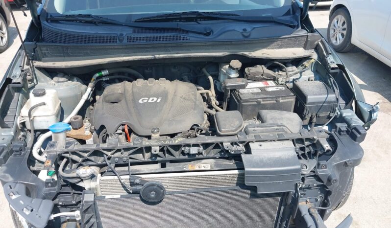 
								KIA Sportage full									