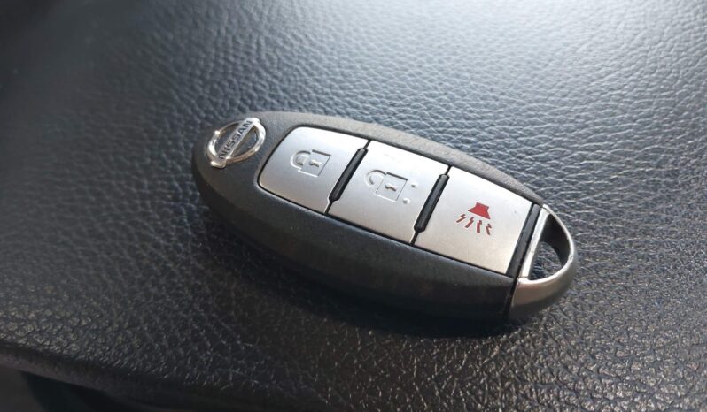 
								Nissan Rogue full									