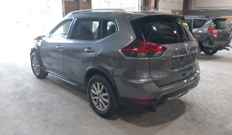 
								Nissan Rogue full									