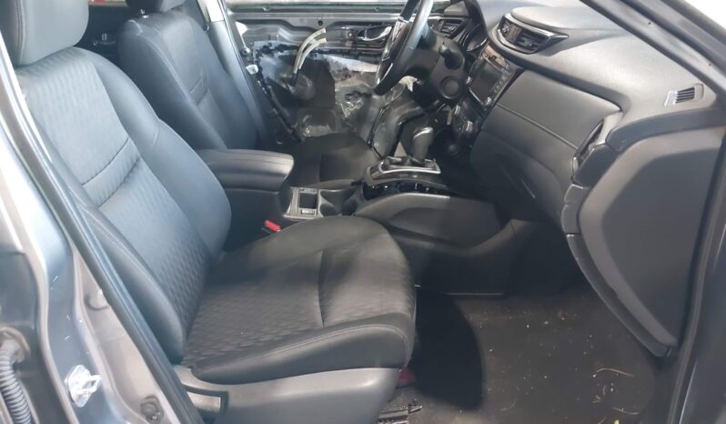 
								Nissan Rogue full									