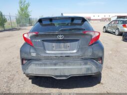 
										Toyota C-HR full									