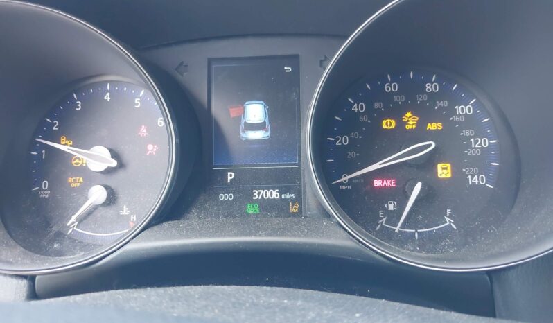 
								Toyota C-HR full									