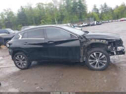 
										2017 Infiniti QX30 full									