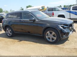 
										Mercedes-Benz GLC 300 full									