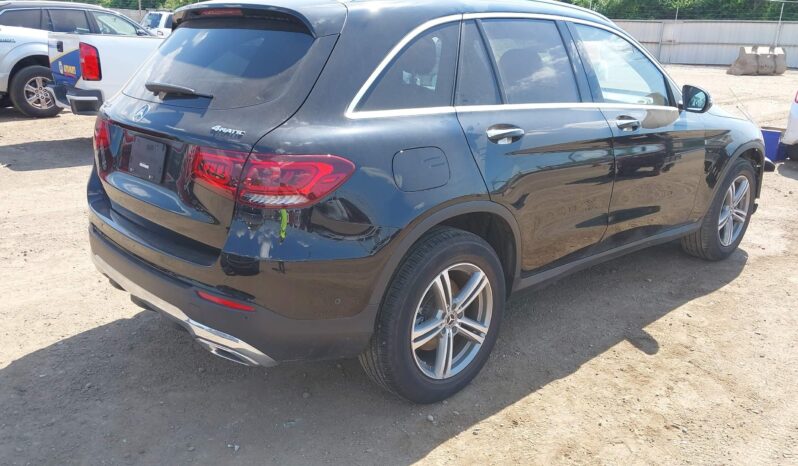 
								Mercedes-Benz GLC 300 full									