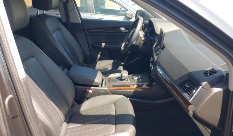 
								AUDI Q5 full									