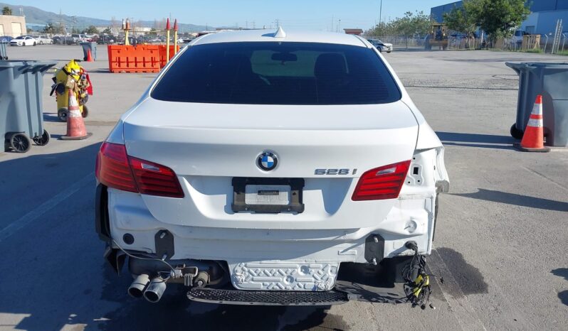 
								BMW 5 Series full									