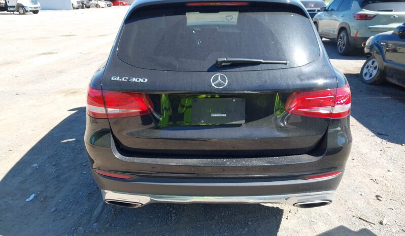 
								MERCEDES-BENZ GLC-300 full									