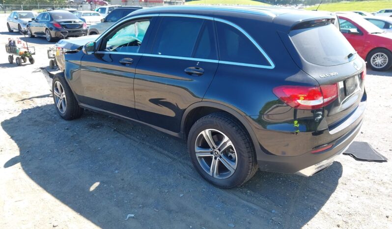 
								MERCEDES-BENZ GLC-300 full									