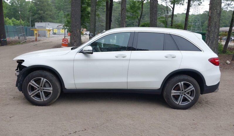 
								Mercedes-Benz GLC-Class full									
