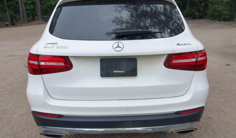 
								Mercedes-Benz GLC-Class full									