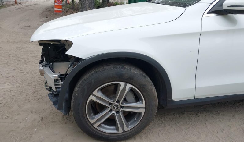 
								Mercedes-Benz GLC-Class full									