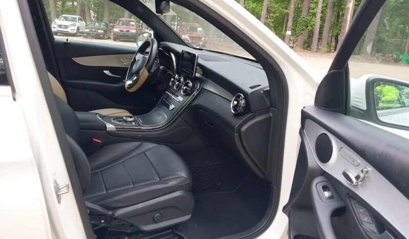 
								Mercedes-Benz GLC-Class full									