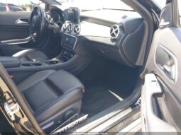 
										Mercedes-Benz GLA-Class full									