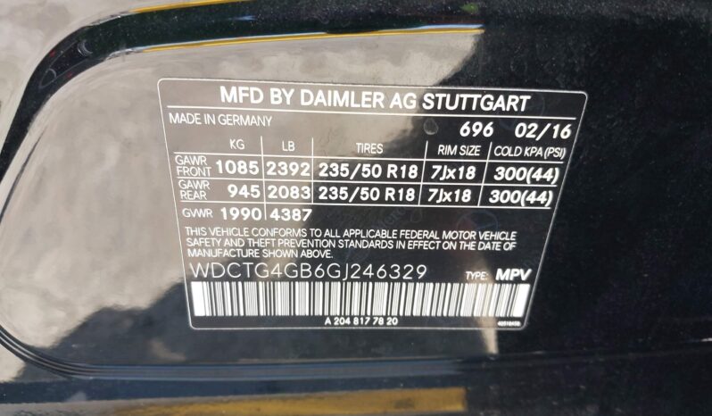 
								Mercedes-Benz GLA-Class full									