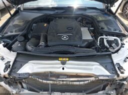 
										Mercedes-Benz C-Class full									