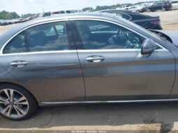 
										Mercedes-Benz C-Class full									