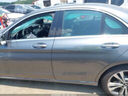
										Mercedes-Benz C-Class full									
