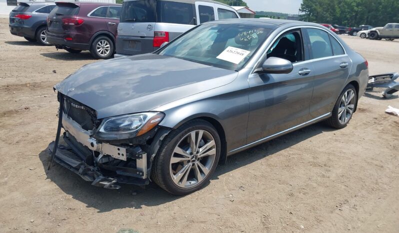 
								Mercedes-Benz C-Class full									