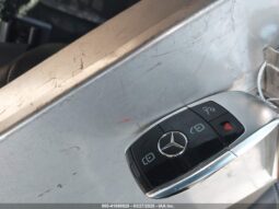 
										Mercedes-Benz E 300 full									