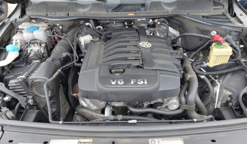 
								Volkswagen Touareg full									