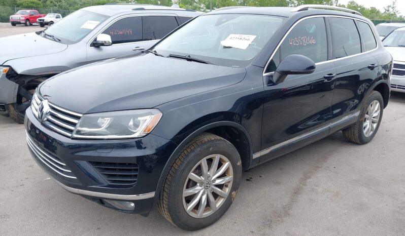 
								Volkswagen Touareg full									
