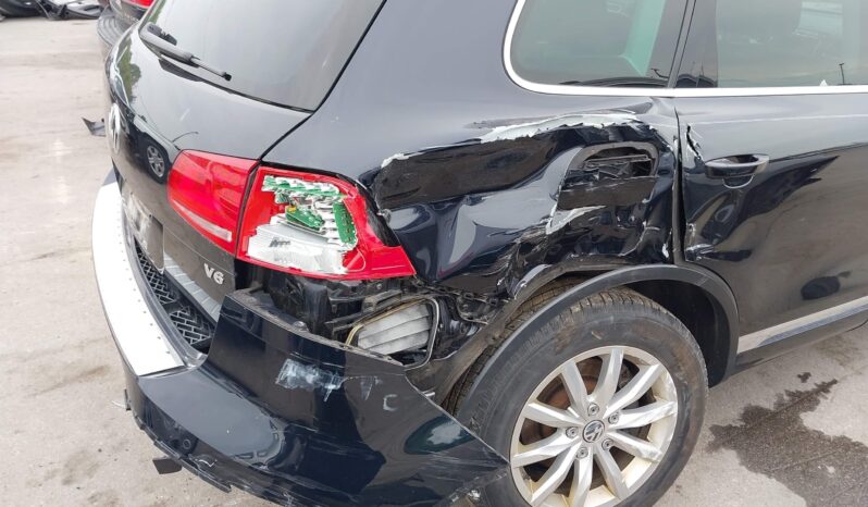 
								Volkswagen Touareg full									