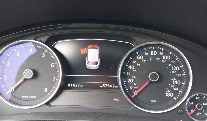 
								Volkswagen Touareg full									